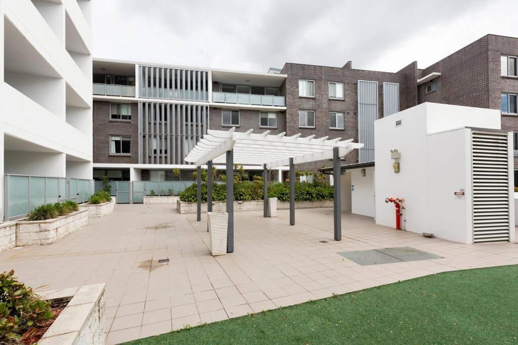 Glad1 - Monash Rd - Gladesville *